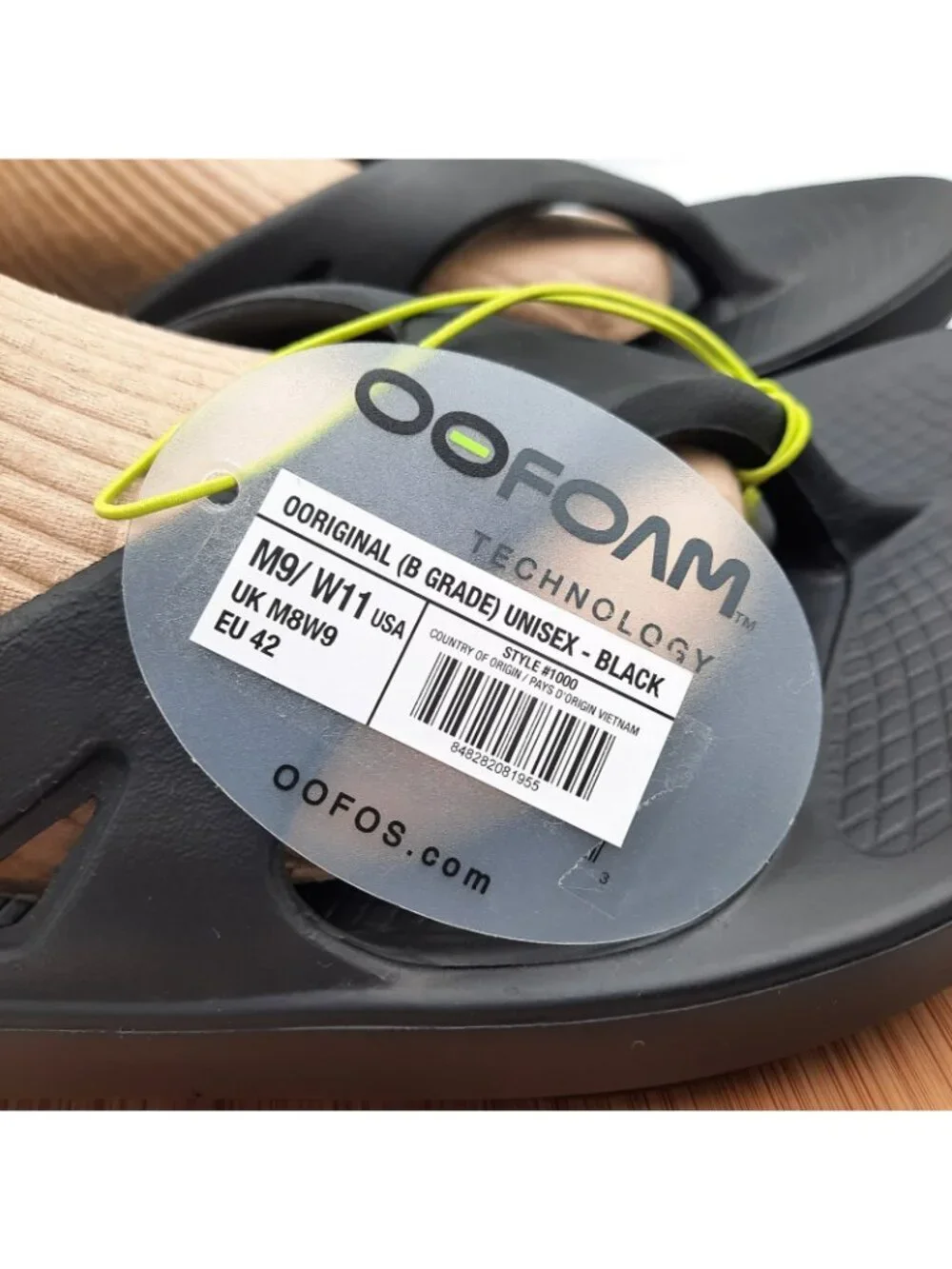 OOfos OOriginal Mens Size 9 (W11) Sandals Black Recovery Gym Workout Slip On NEW